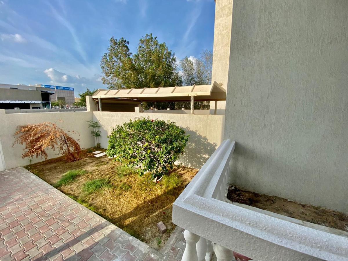 Comfortable Private Rooms In Compound Housing Dubai Eksteriør bilde