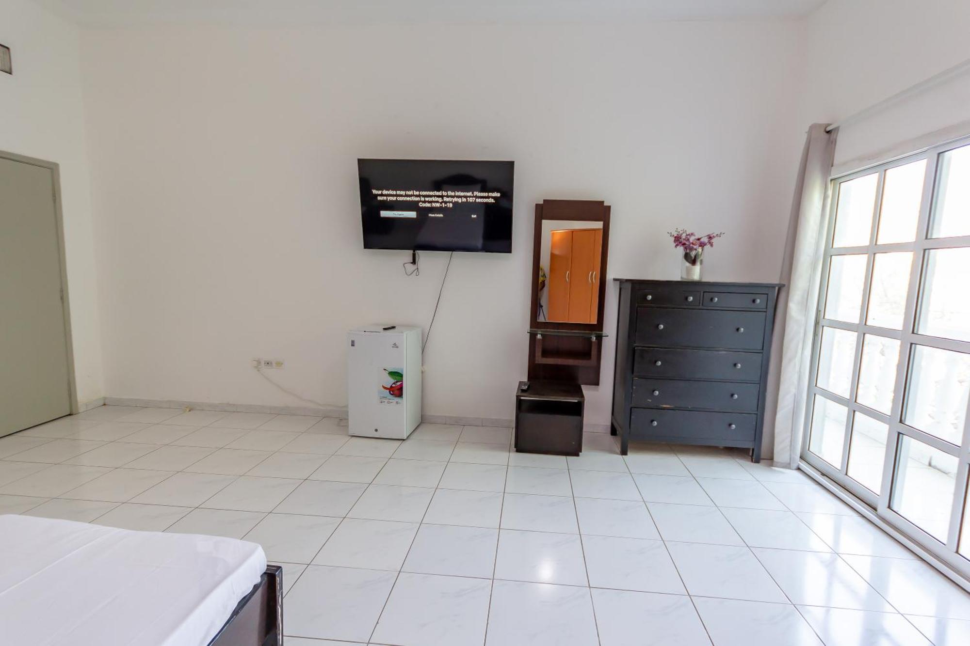 Comfortable Private Rooms In Compound Housing Dubai Eksteriør bilde