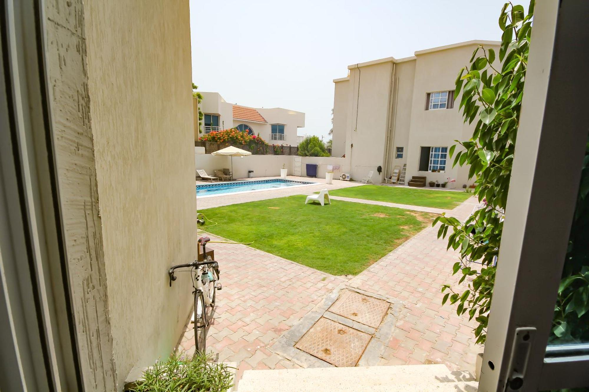 Comfortable Private Rooms In Compound Housing Dubai Eksteriør bilde